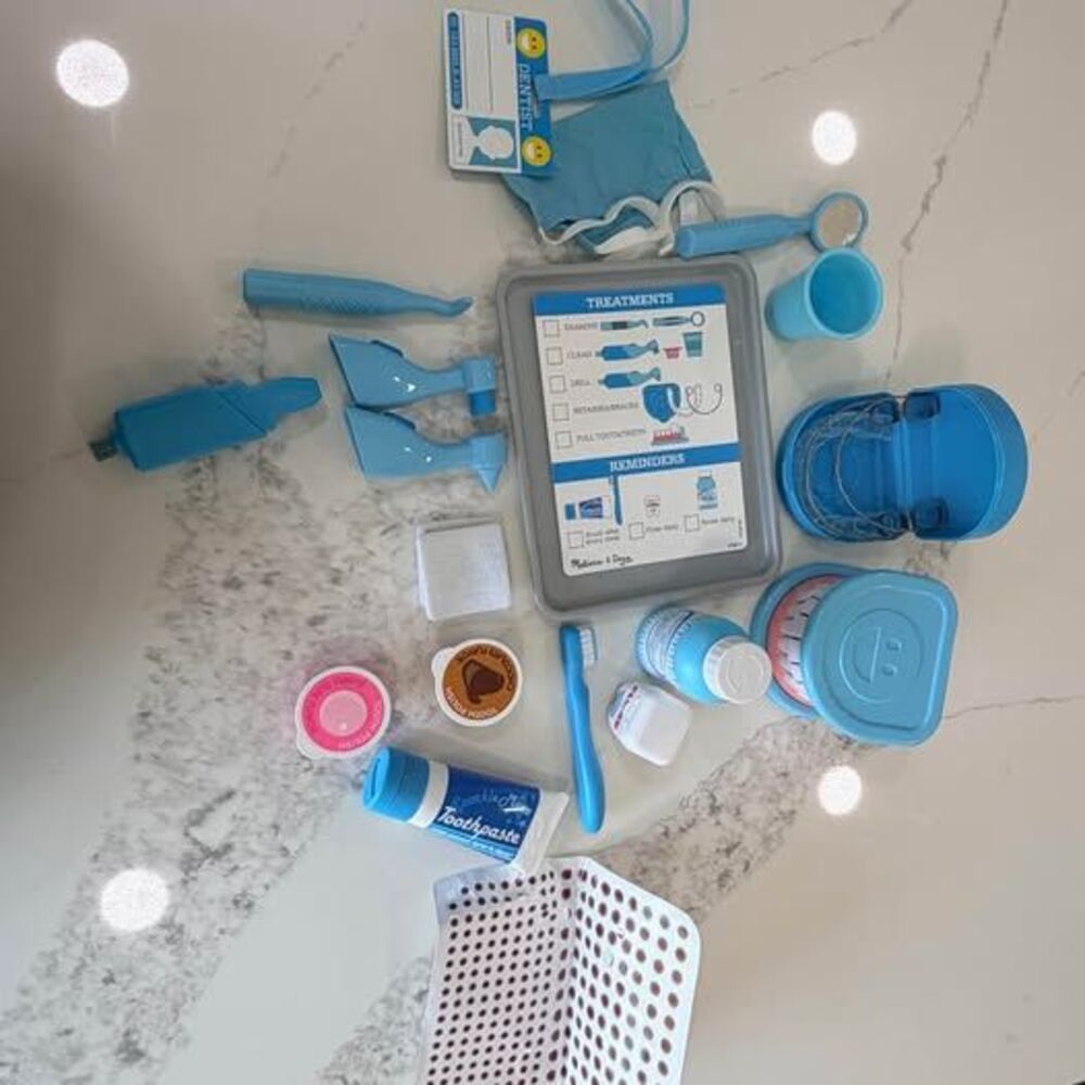 Melissa & Doug Dentist Kit – Complete Set, Gently Used I87